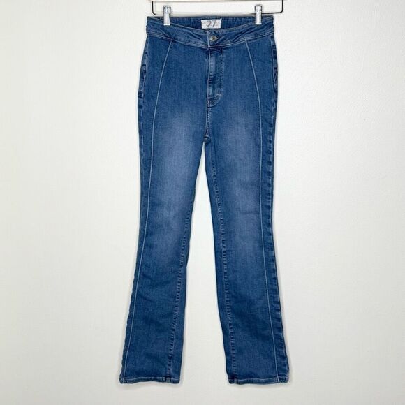 Free People Boot Cut High Rise Embellished Heart Pockets Mid Wash - Women’s US 2 - Picture 1 of 8